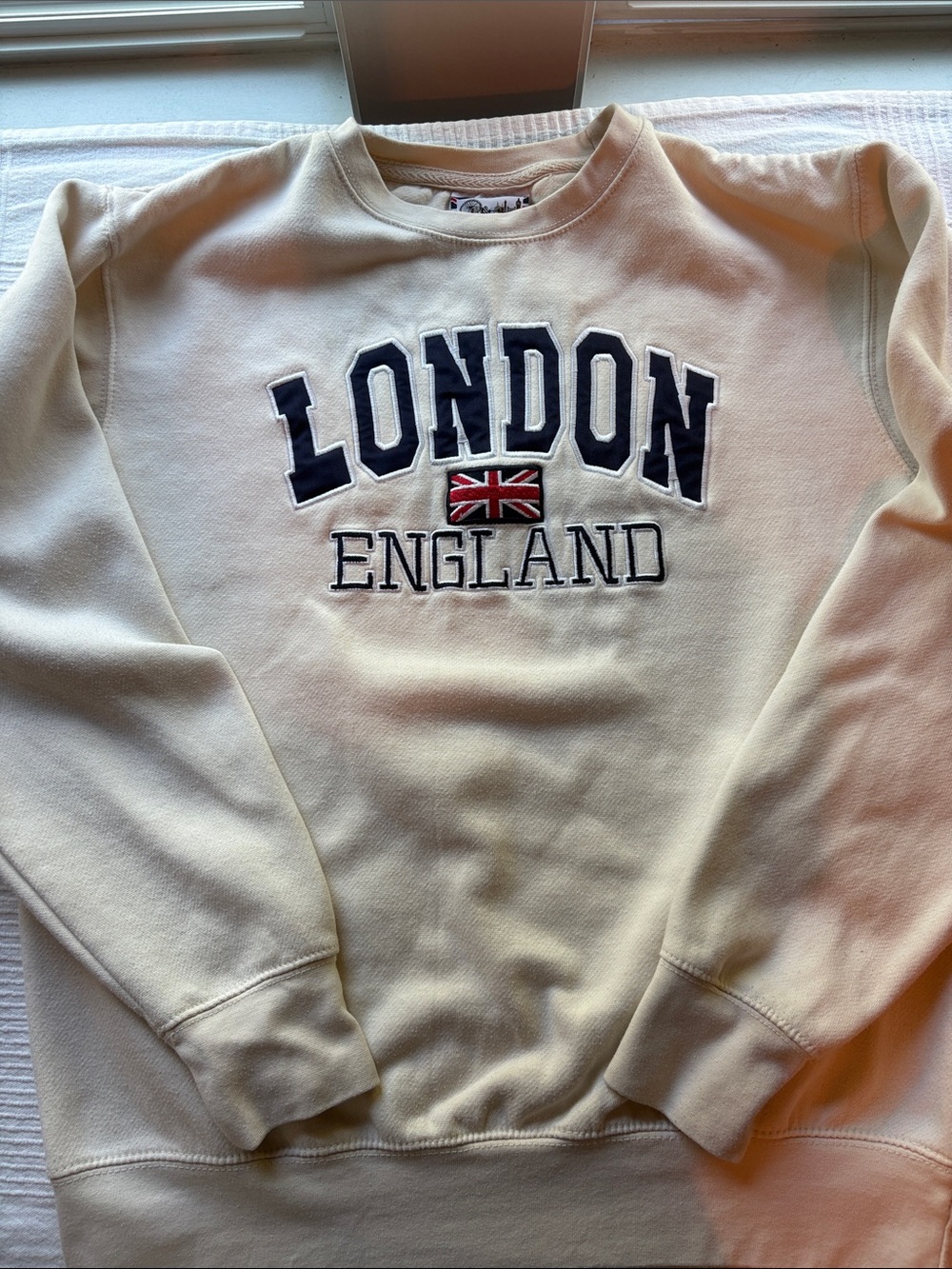 London England Crewneck Sweatshirt - Cream